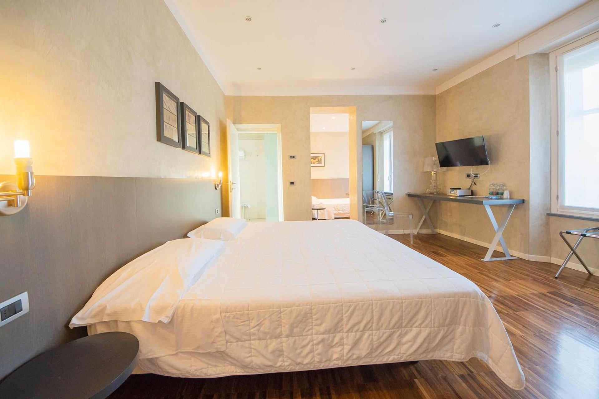 Century Hotel Parma Eksteriør billede